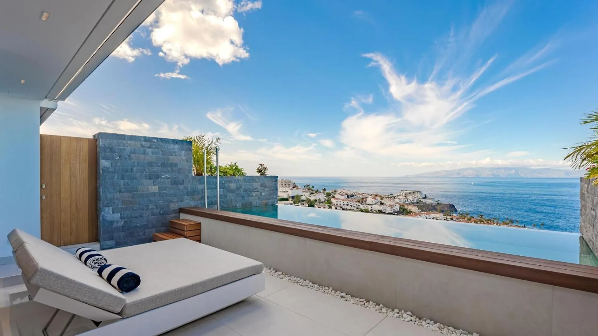 Aquasuites Luxury Penthouse A03 Acantilado de los Gigantes 0*,  Ισπανία