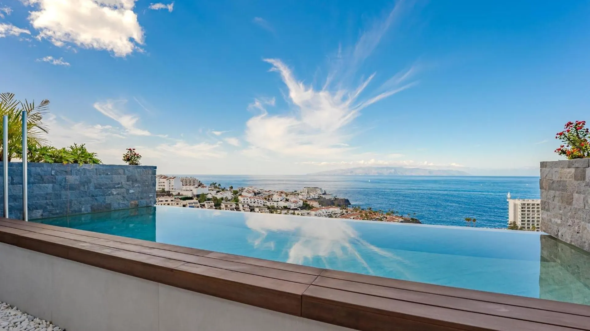 아파트 Aquasuites Luxury Penthouse A03 아칸티라도