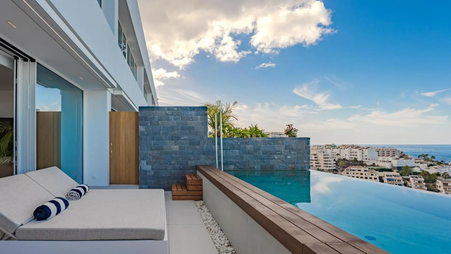 Aquasuites Luxury Penthouse A03 아칸티라도 0*,