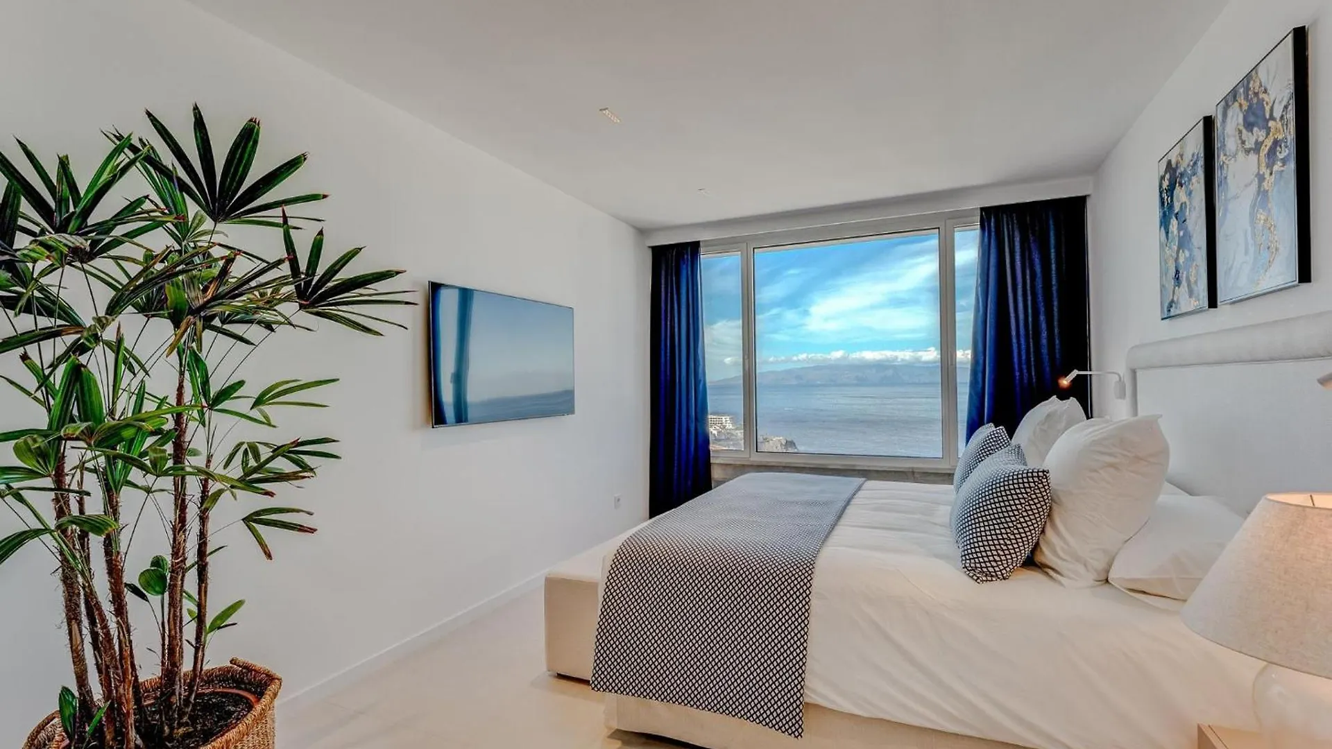 Aquasuites Luxury Penthouse A03 아칸티라도 0*,  스페인