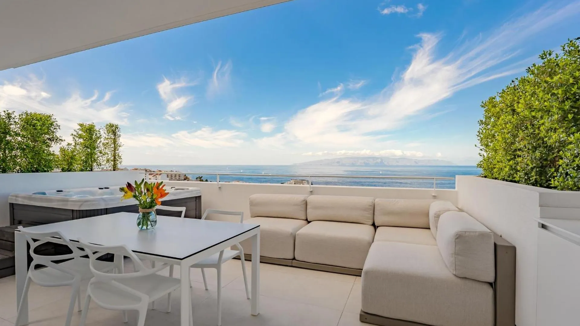 Aquasuites Luxury Penthouse A03 아칸티라도